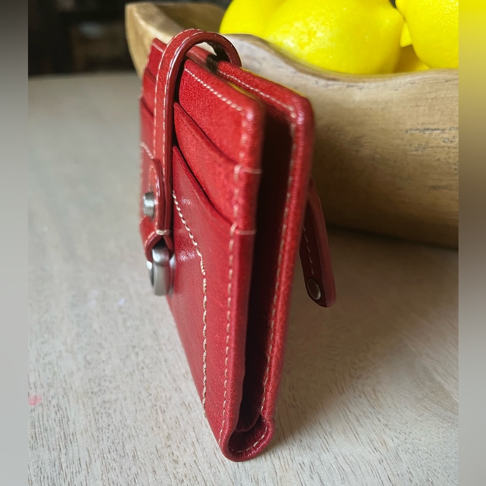 Fossil Red Leather Card Wallet with Silver D-Ring - Picture 3 of 9